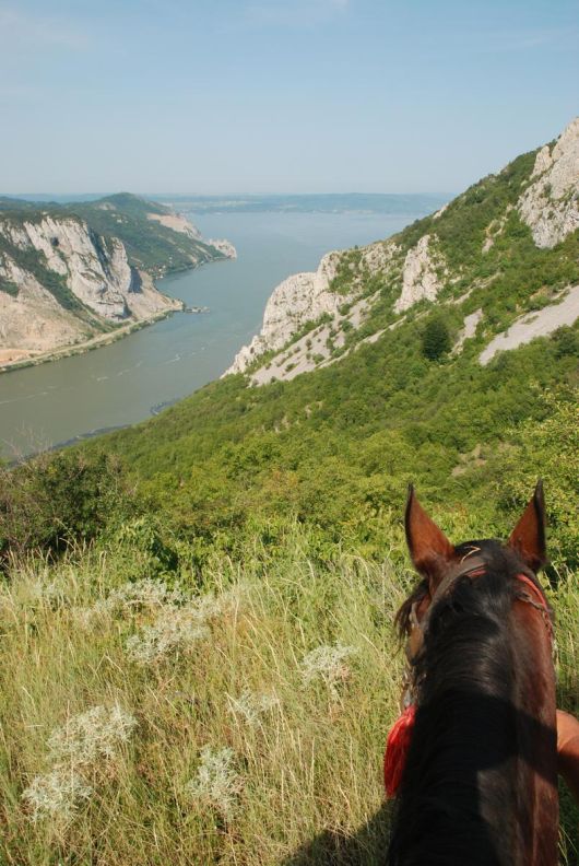 udolí Dunaje z koňského hřbetu